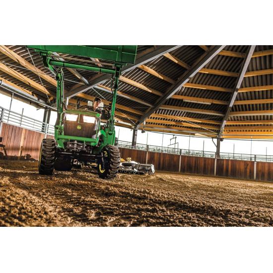 John Deere 3038R