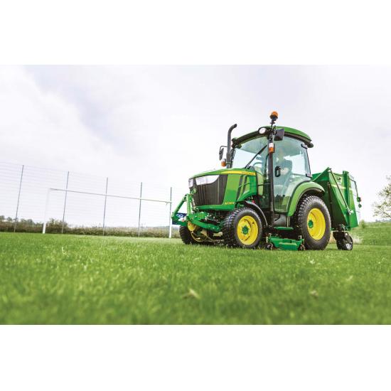 John Deere 3038R