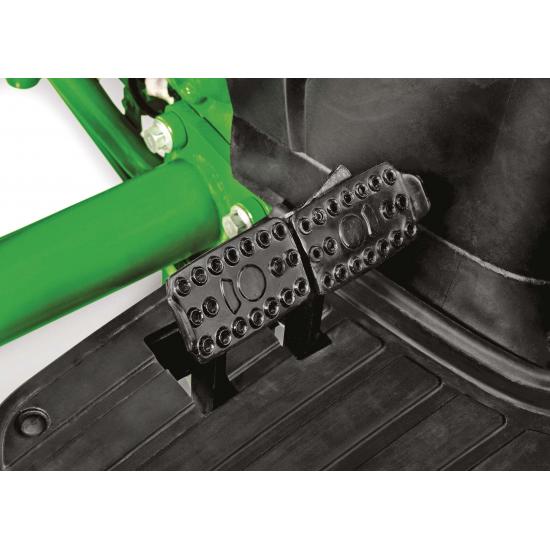 John Deere 3038R