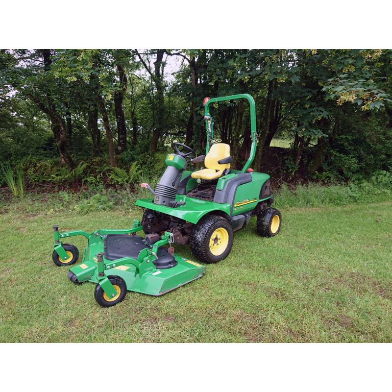 John Deere 1445