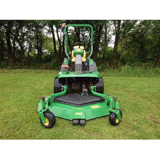 John Deere 1445