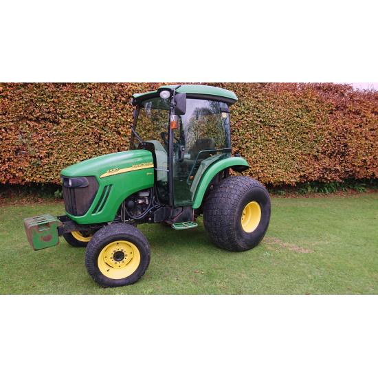 John Deere 4520