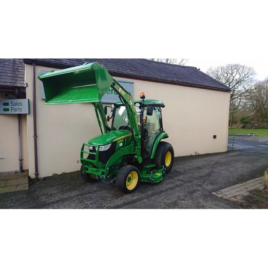 John Deere 3045R