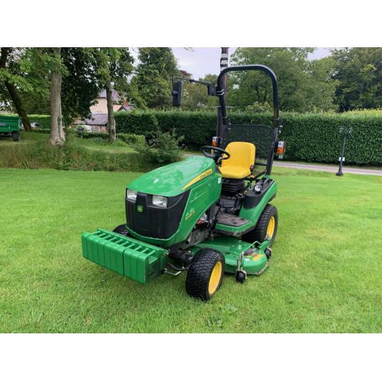 John Deere 1026R