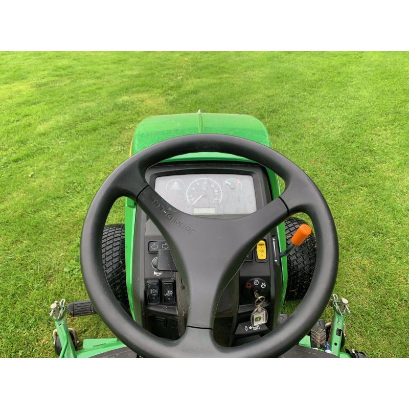 John Deere 1026R