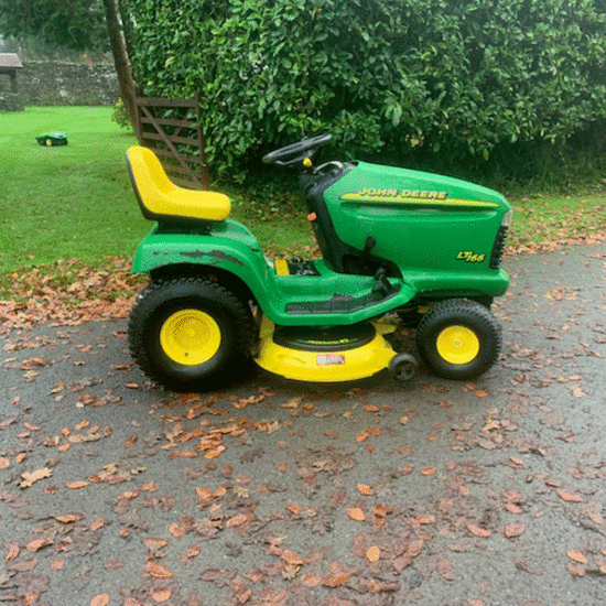 John Deere LT166 - Used