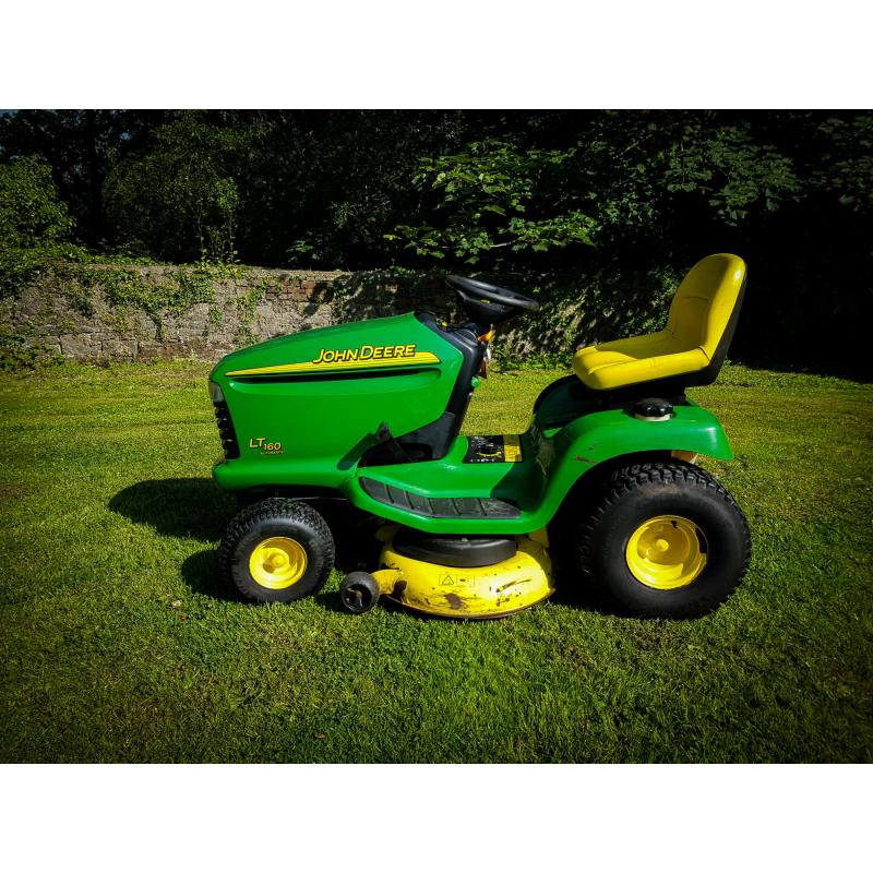John Deere LT160 - Used