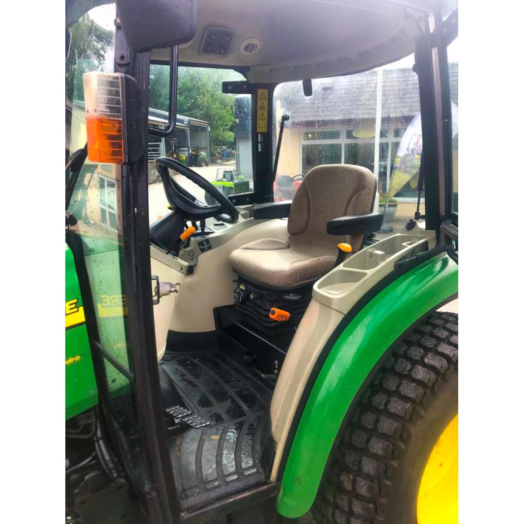 John Deere 3720