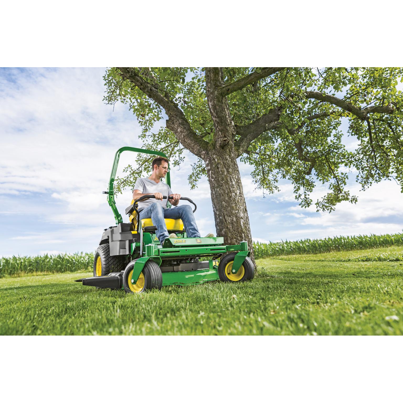 John Deere Z515E Zero Turn Mower Powercut