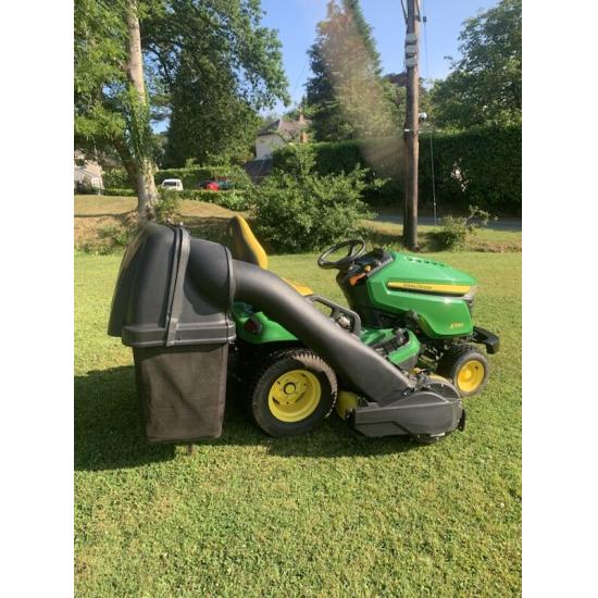 Used John Deere X590 Lawn Tractor