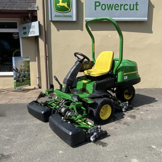 Used John Deere 2500E-Hybrid Diesel Electric Greens Mower.