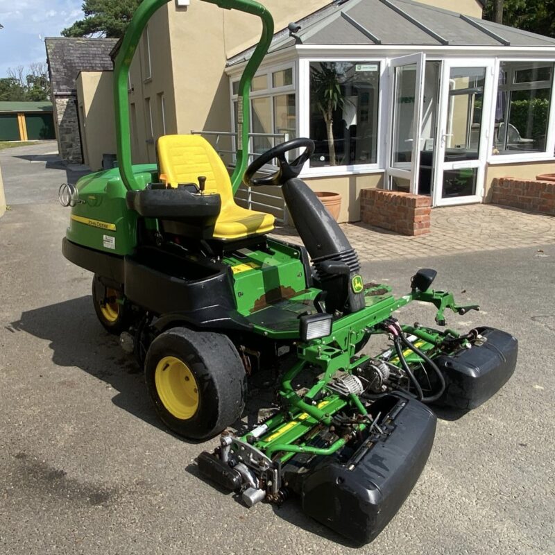 Used John Deere 2500E-Hybrid Diesel Electric Greens Mower.