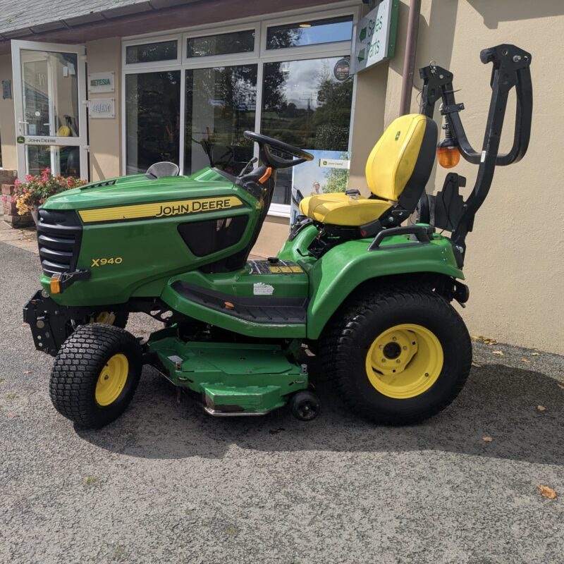 Used John Deere X940 Diesel Garden Tractor