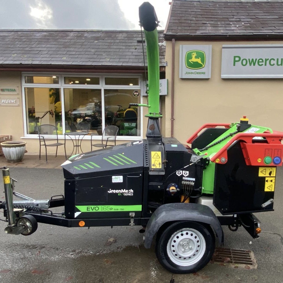 Used GreenMech EVO165P Chipper