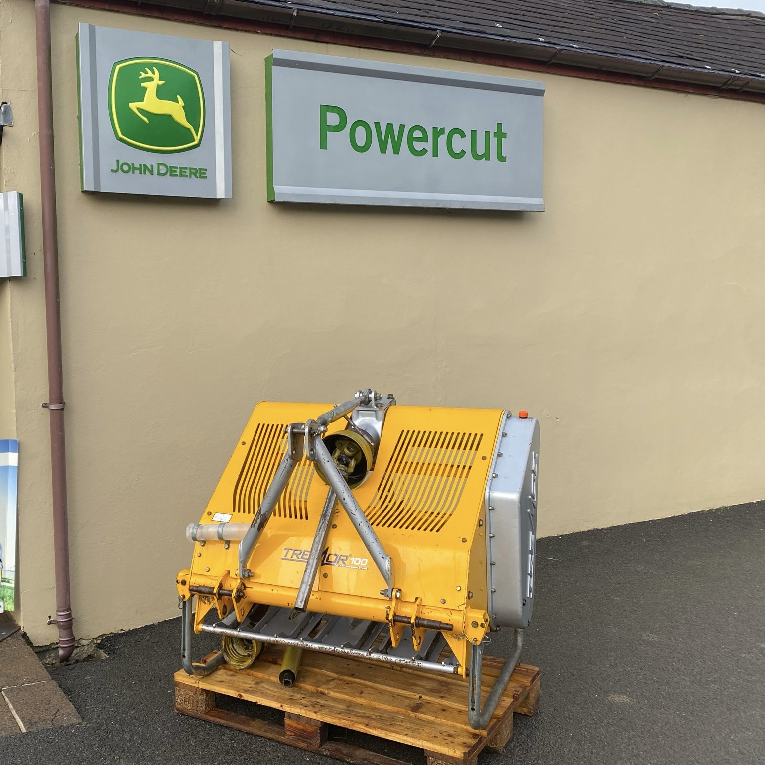 Used Earthquake Tremor