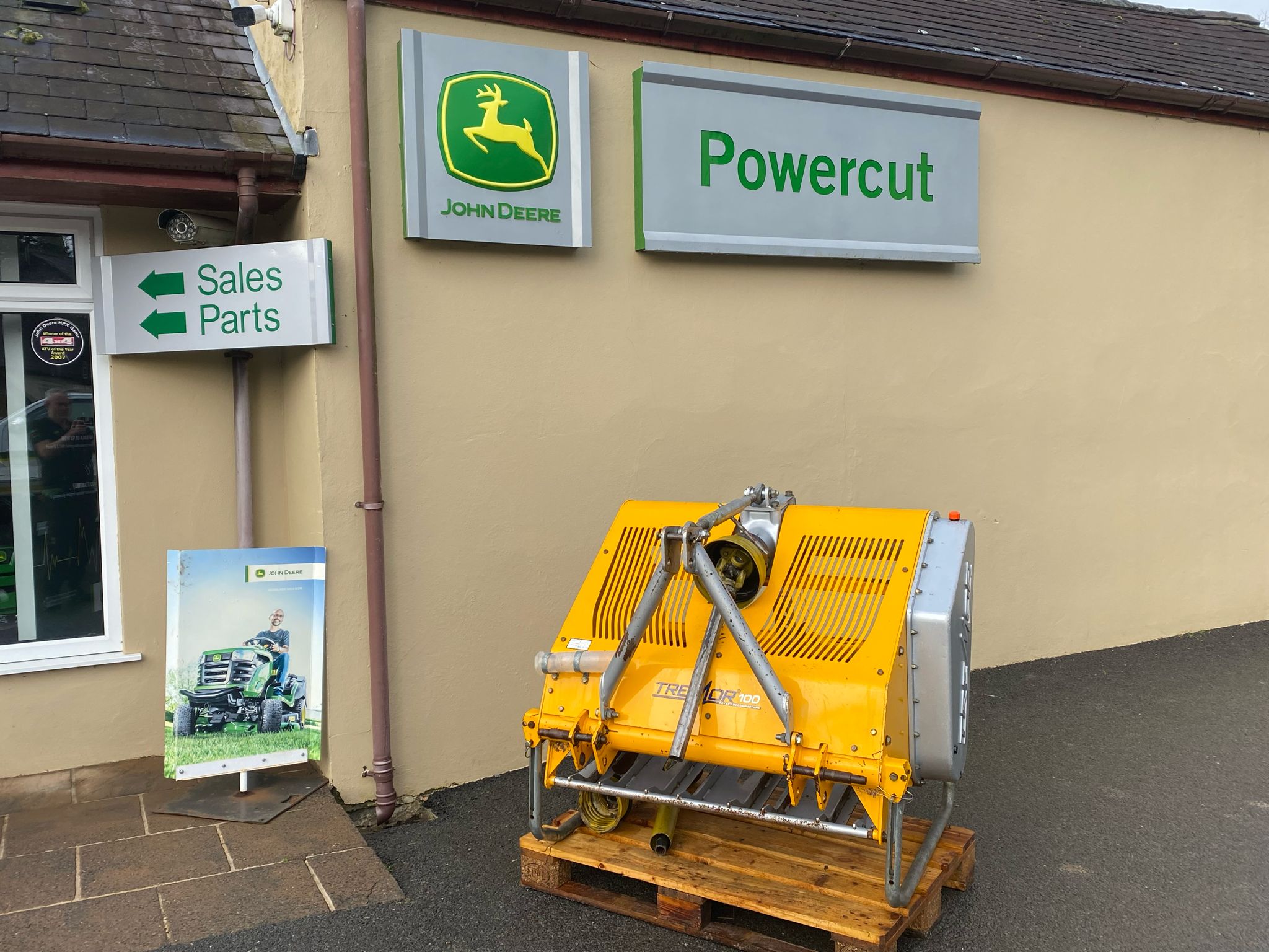 Used Earthquake Tremor