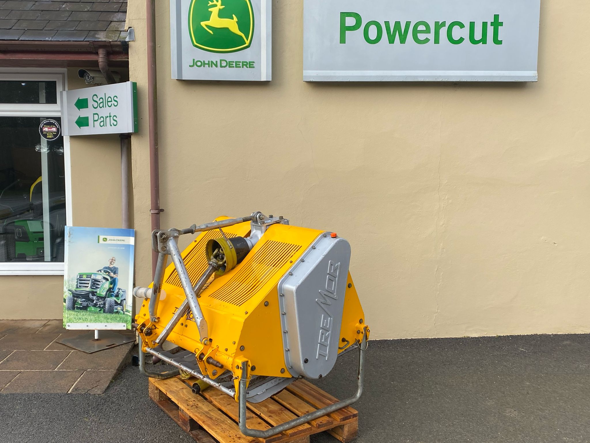 Used Earthquake Tremor