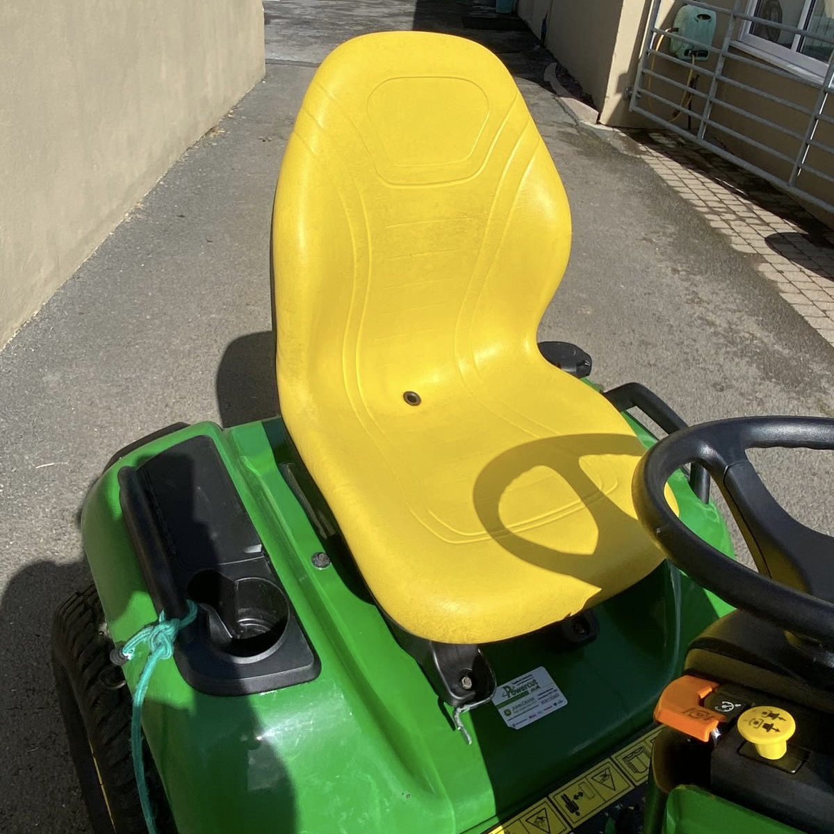 Used John Deere X590i